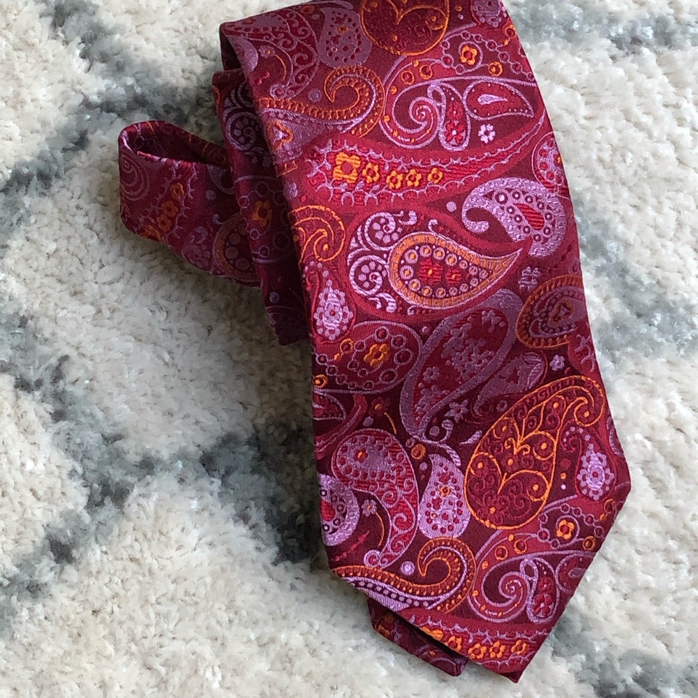 Express for men’s tie